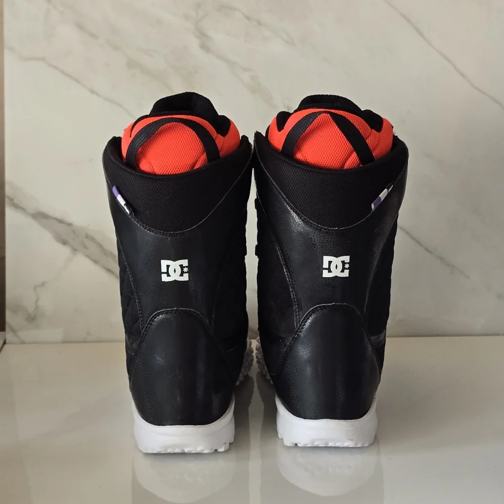 DC Snowboard Boots | Quilted Winter Snow Boots | Unisex Size 7